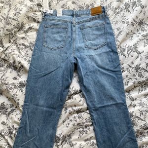 Aritzia Denim Forum Jeans Size 32w 28l 